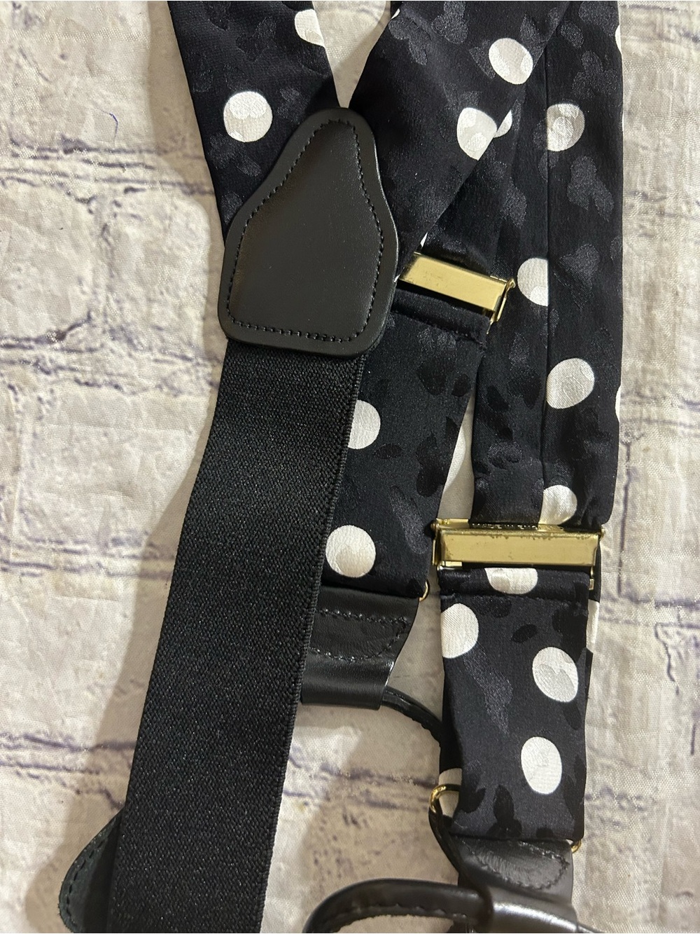100% SILK BLACK AND WHITE POLKA DOTS SUSPENDERS GOLD TONE HARDWARE ADJUSTABLE - Picture 7 of 7